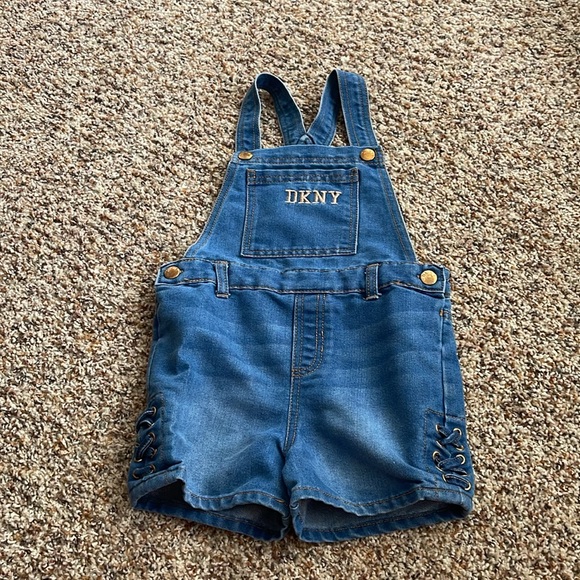 Girls’ shorts bundle (6) - Picture 4 of 5